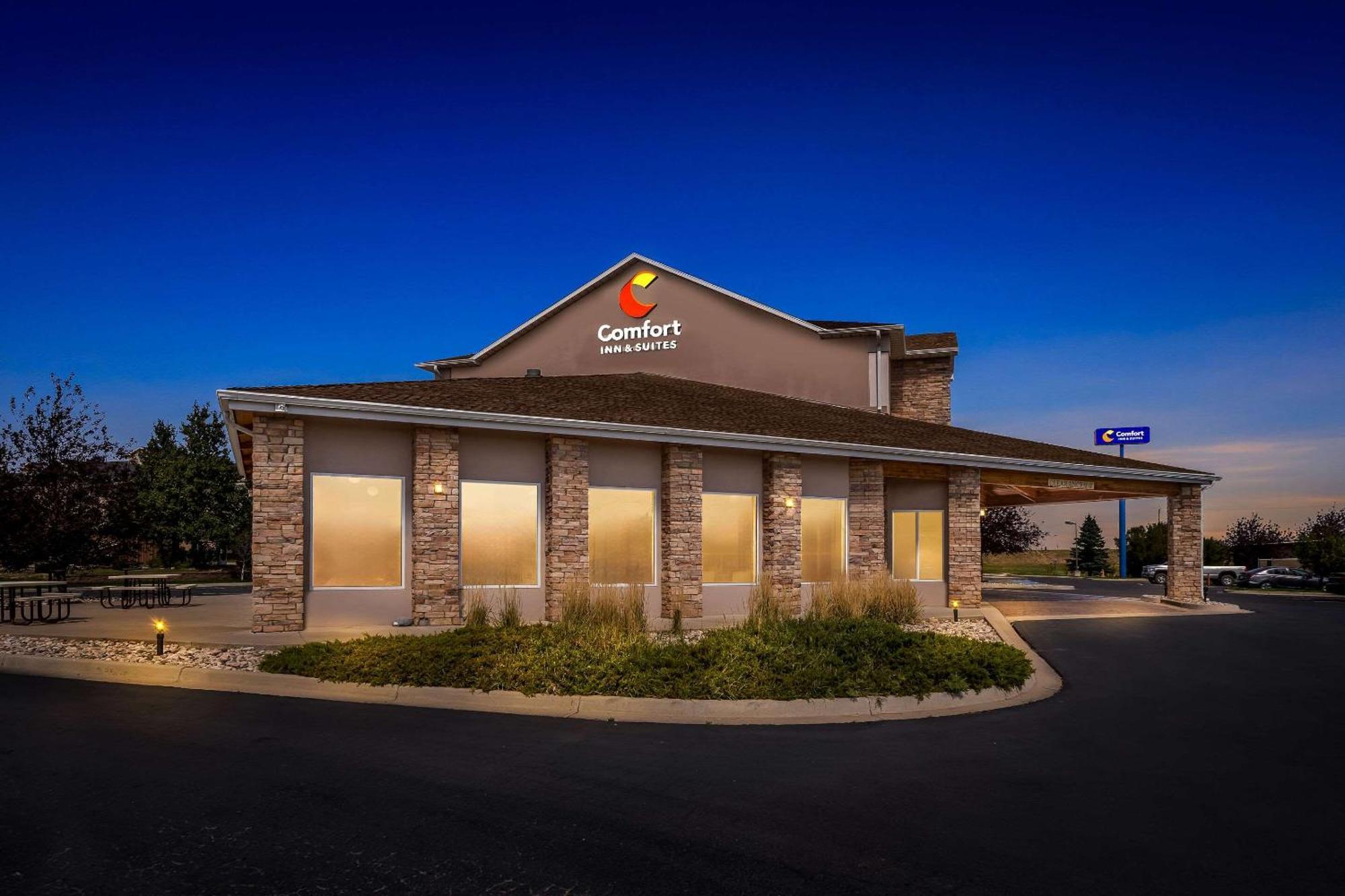 Comfort Inn & Suites Near University Of Wyoming Laramie Exterior photo