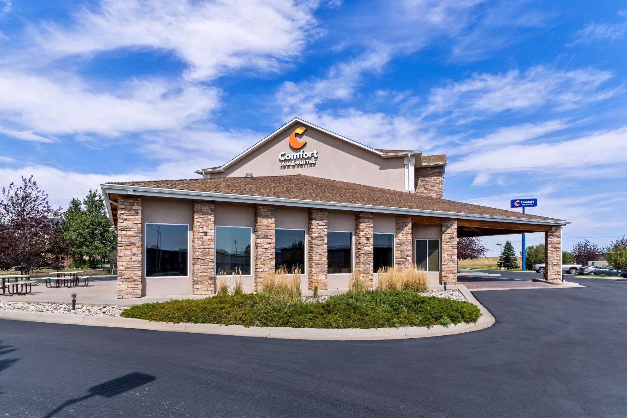 Comfort Inn & Suites Near University Of Wyoming Laramie Exterior photo